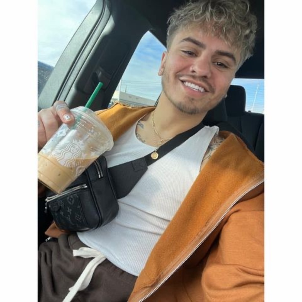 Meet your Posher, Justin